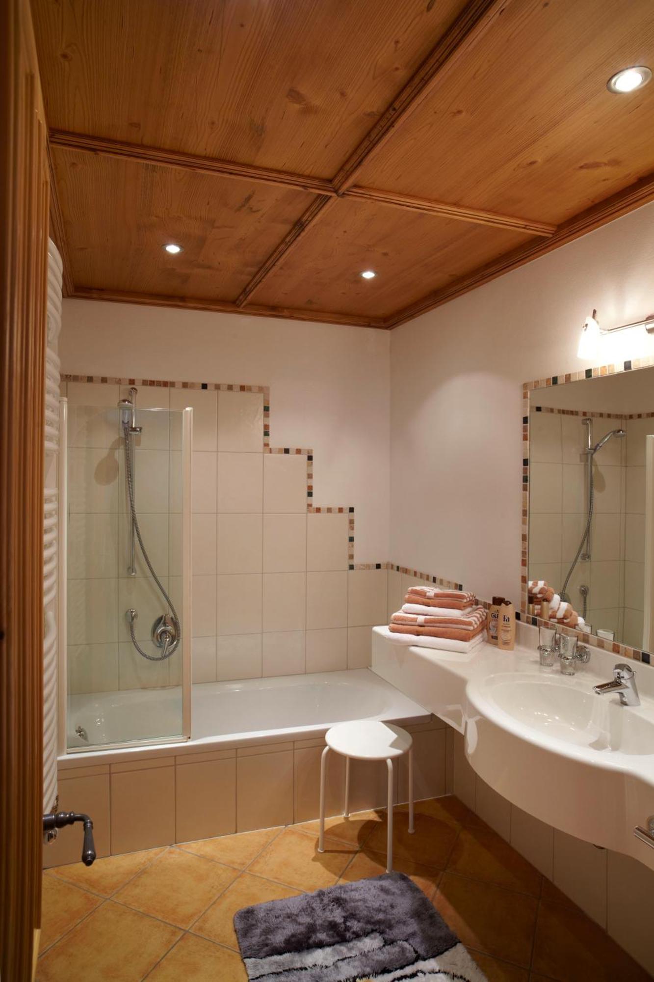 Landhaus Alpensonne Schattwald Esterno foto